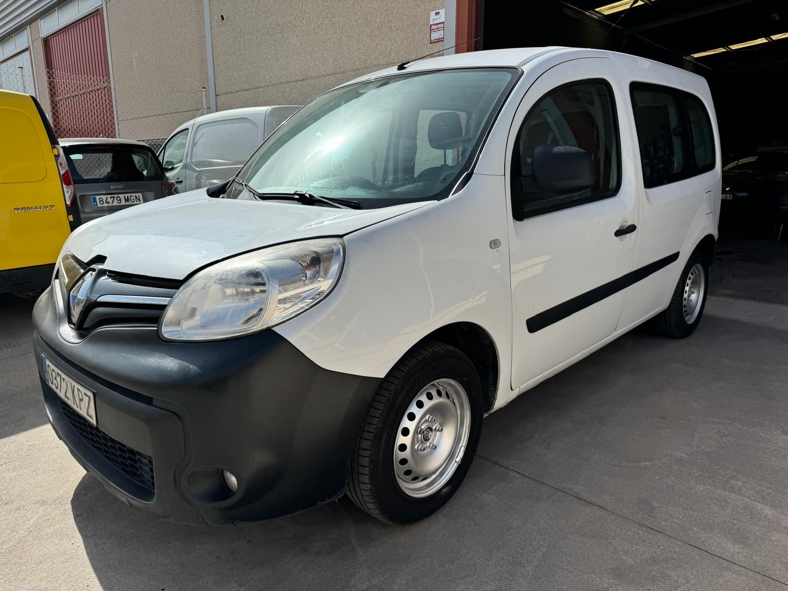 1.5 Dci Año 12/2018 *** 4.790 € ***