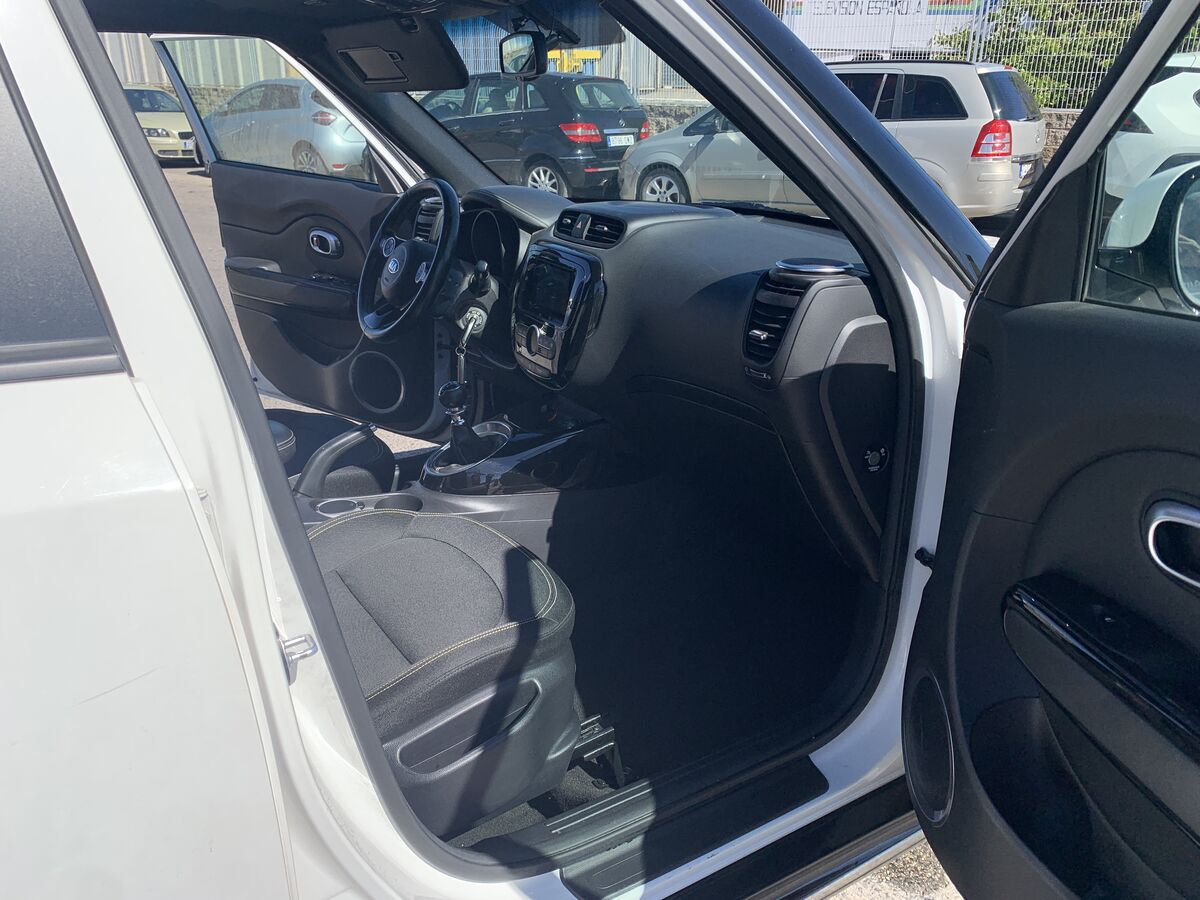 Miniatura Kia Soul 2015 KIA SOUL 1.6 CRD 128CV 14