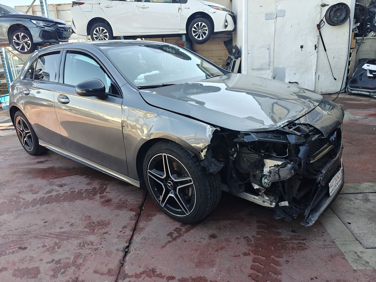 Miniatura Mercedes-Benz A-Clase 2021 AUTOMATICO 2