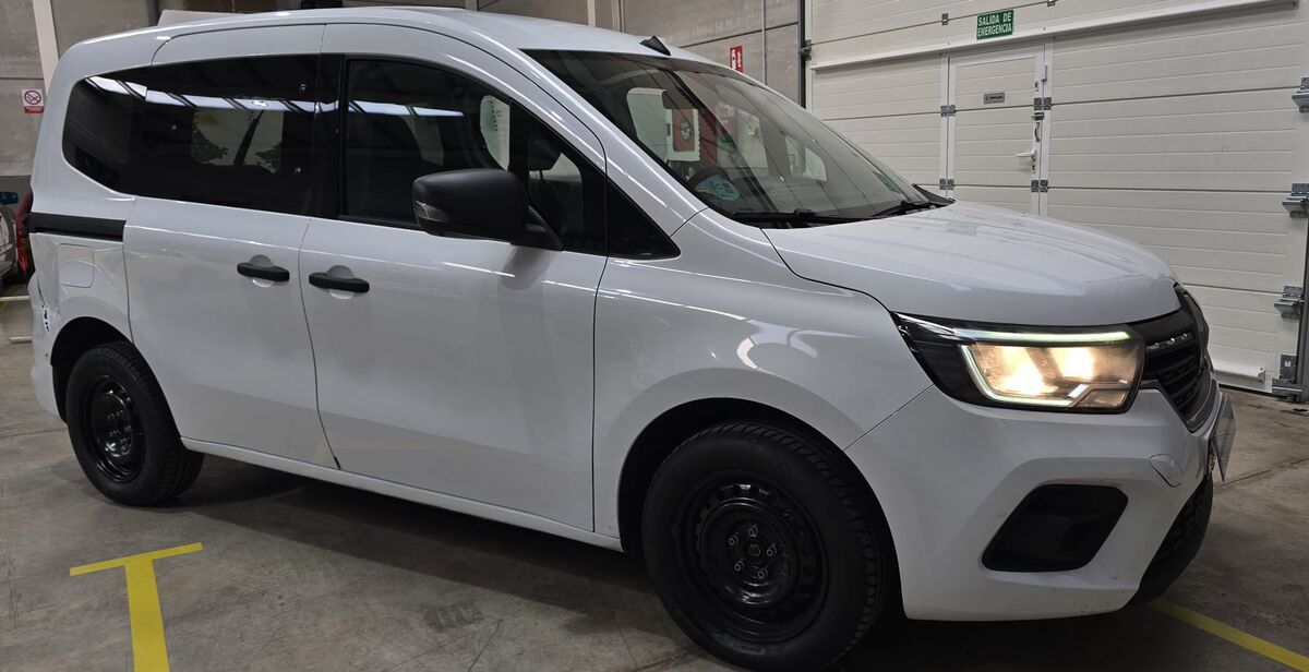 vehiculo Renault Kangoo Renault Kangoo Combi Authentic 1.5 blue dCi 95cv 6v 2024