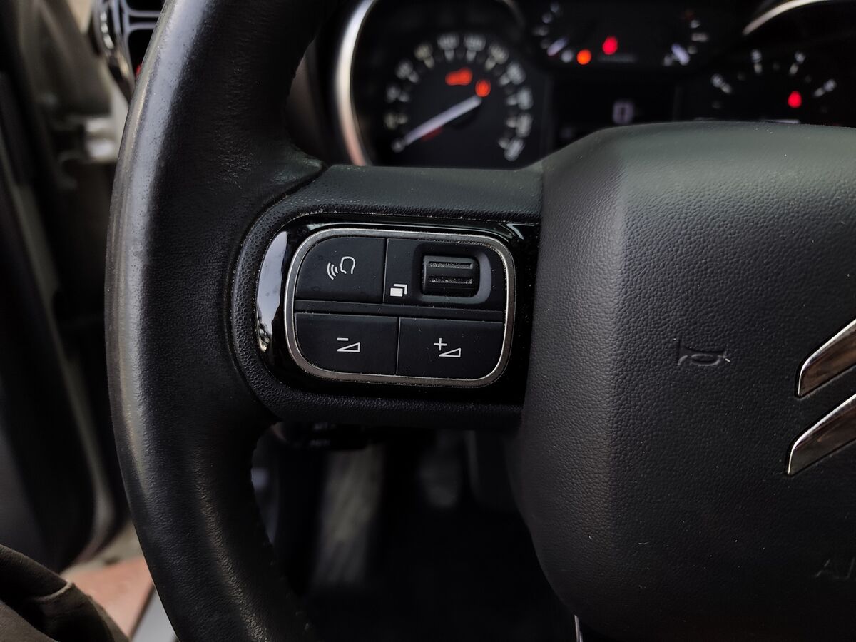 Miniatura Citroen C3 AirCross 2020 110CV 14