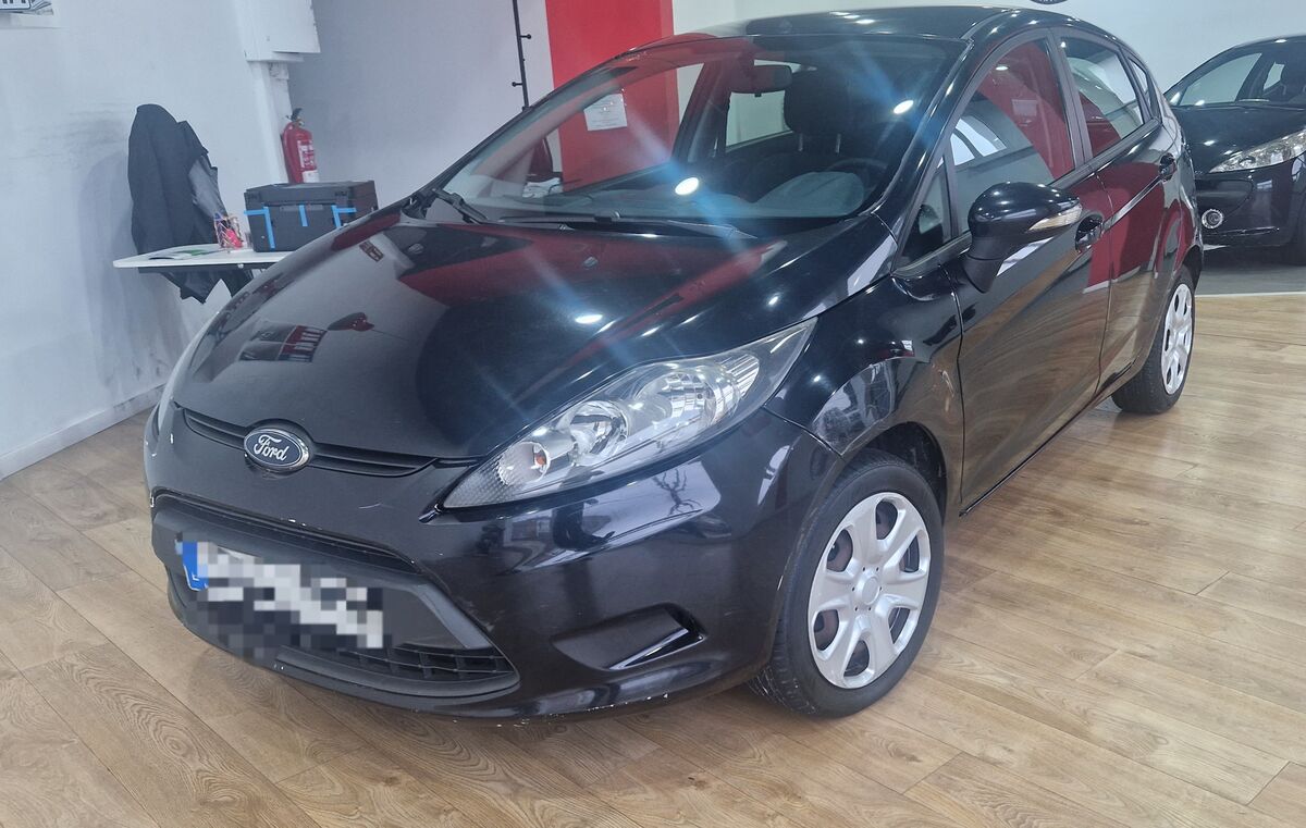 Ford fiesta 2011 etiqueta c funciona bien