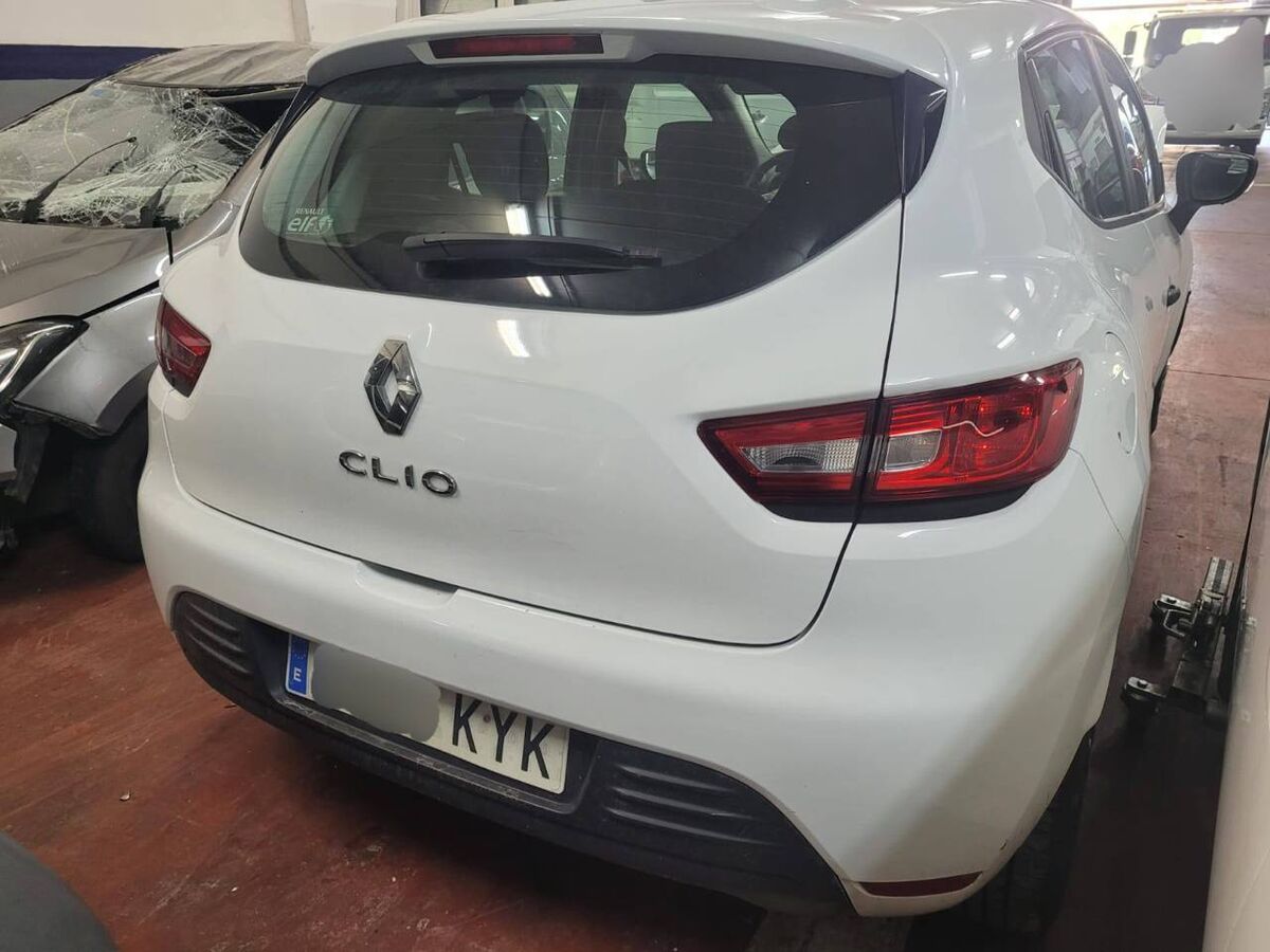 Miniatura Renault Clio 2019 RENAULT CLIO 06/2019 CON GOLPE 2.600€ 7