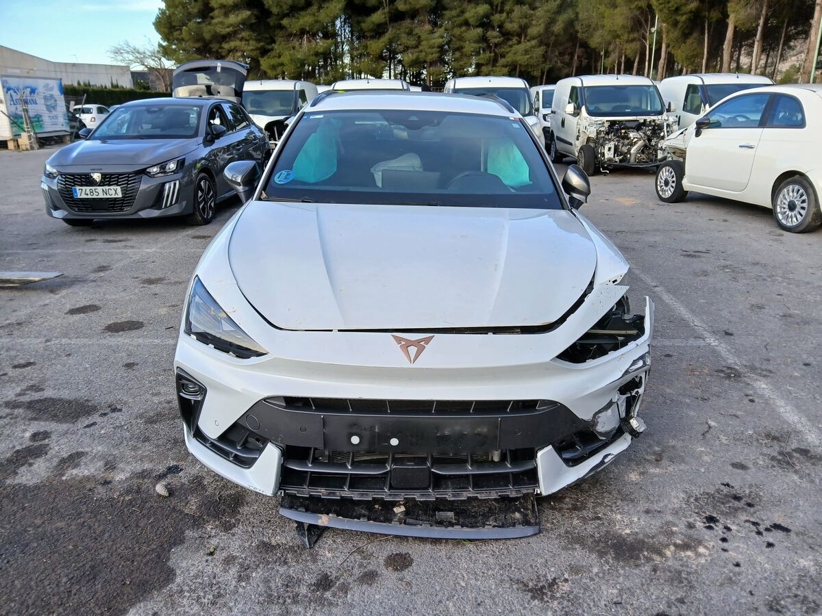 1.5 eTSI (Híbrido) 150CV Sportstourer Familiar Automático