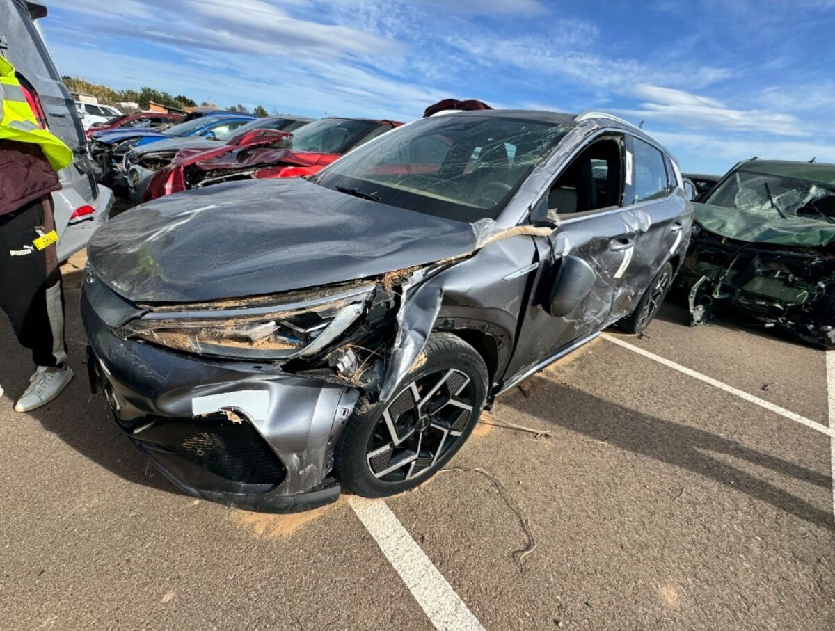 Byd atto 3 nuevo (INUNDADO PARA REPARAR )