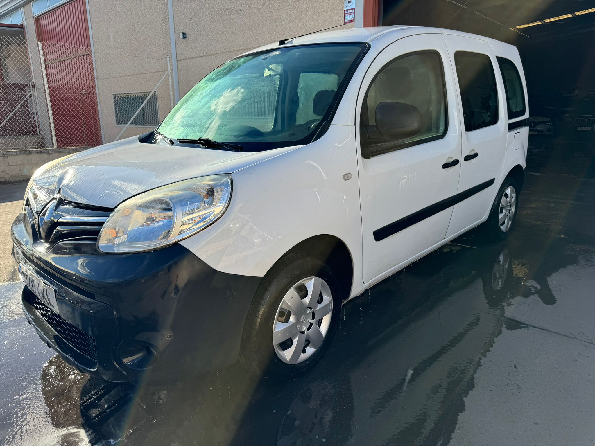 1.5 Dci Año 12/2020 *** 5.190 € ***