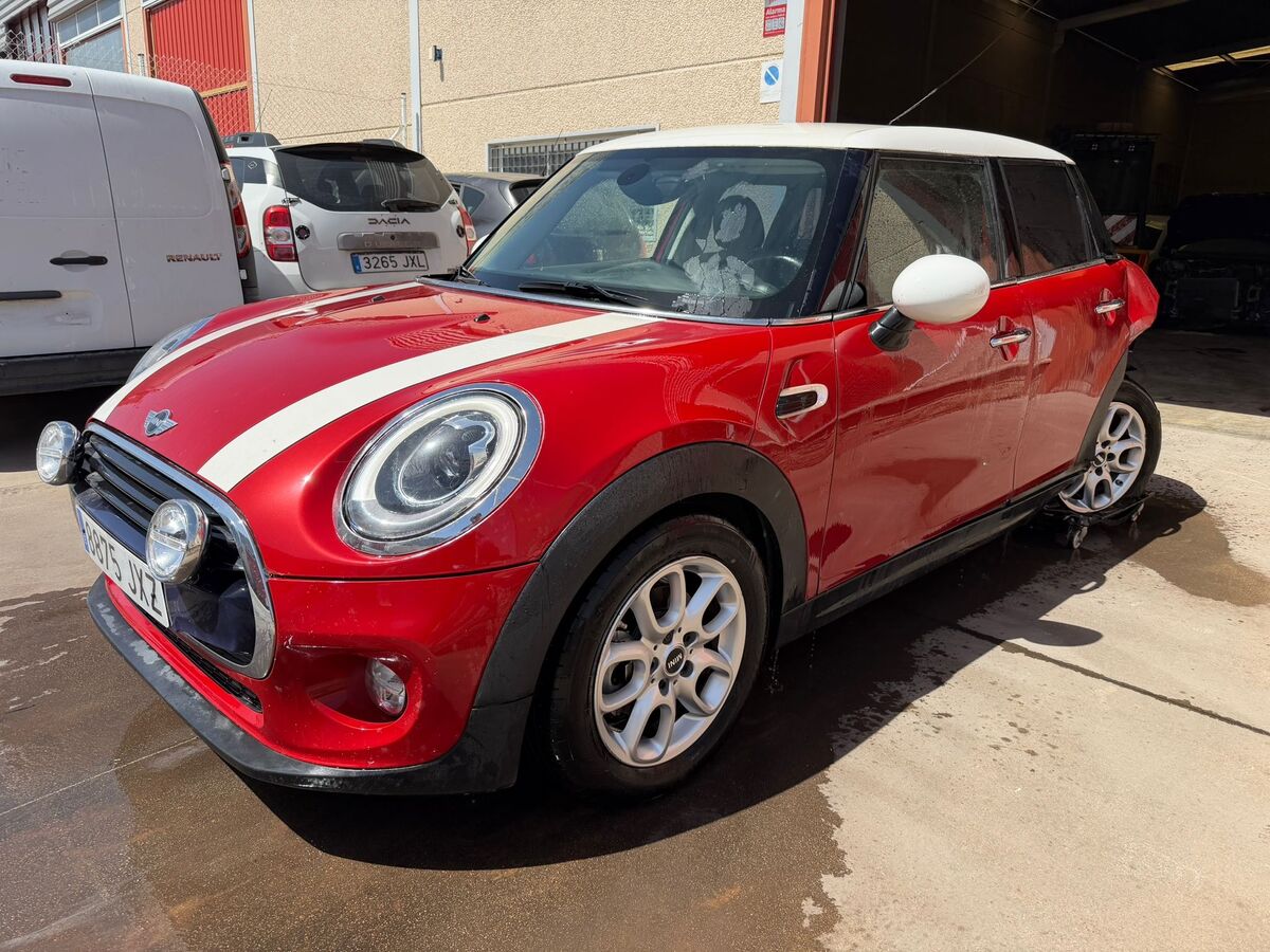 vehiculo Mini Cooper D Año 6/2017 *** 4.990 € ***