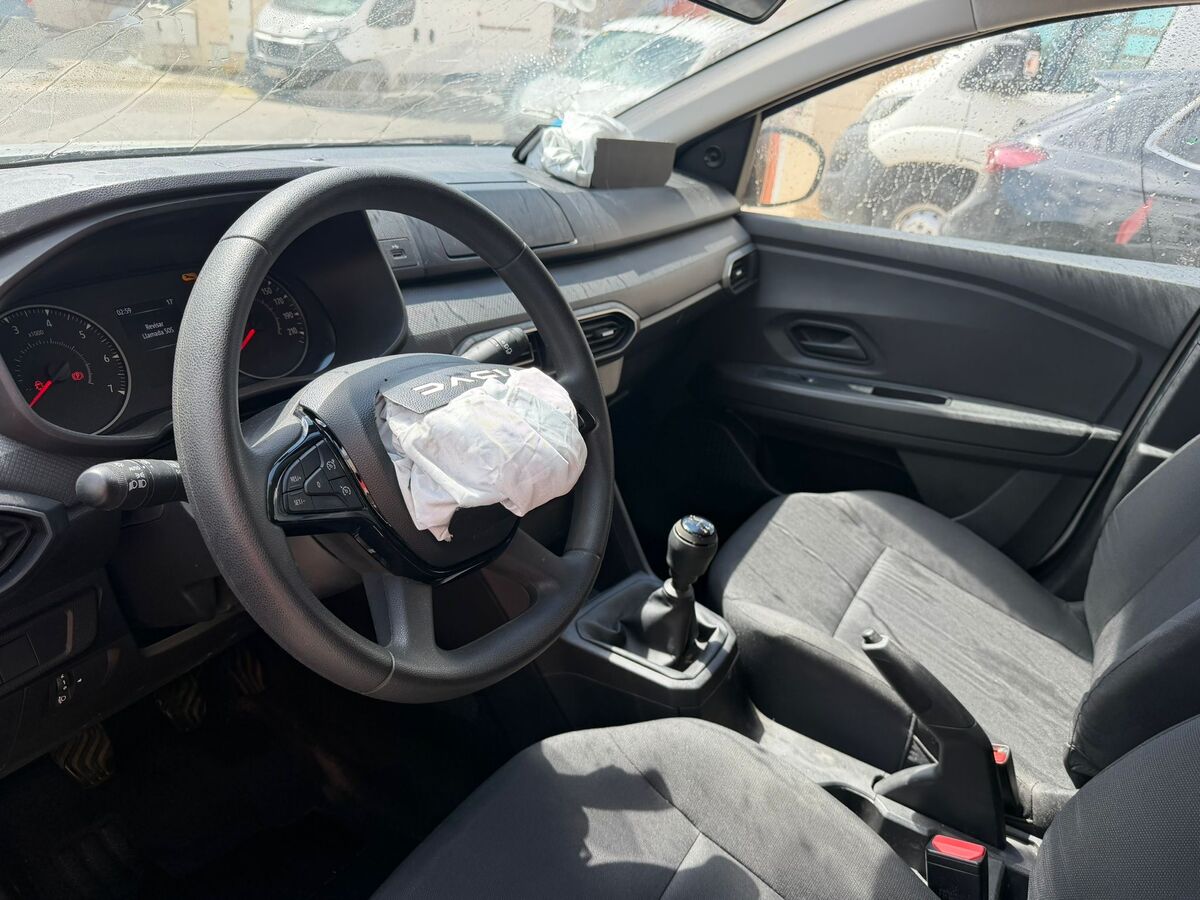 Miniatura Dacia Sandero 2024 Gasolina + Glp Año 12/2023 *** 4.990 € *** 7