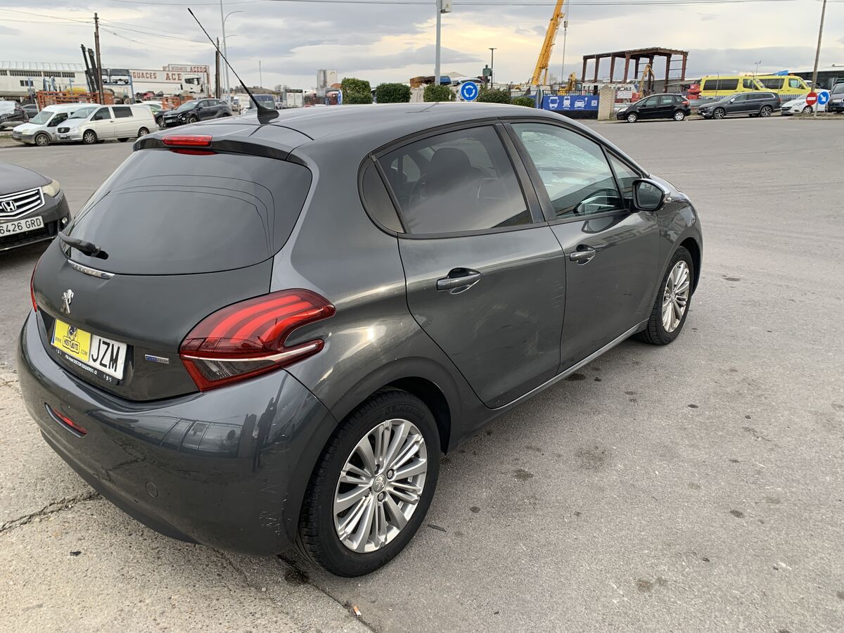 Miniatura Peugeot 208 2017 PEUGEOT 208 1.2 INY 82CV 5