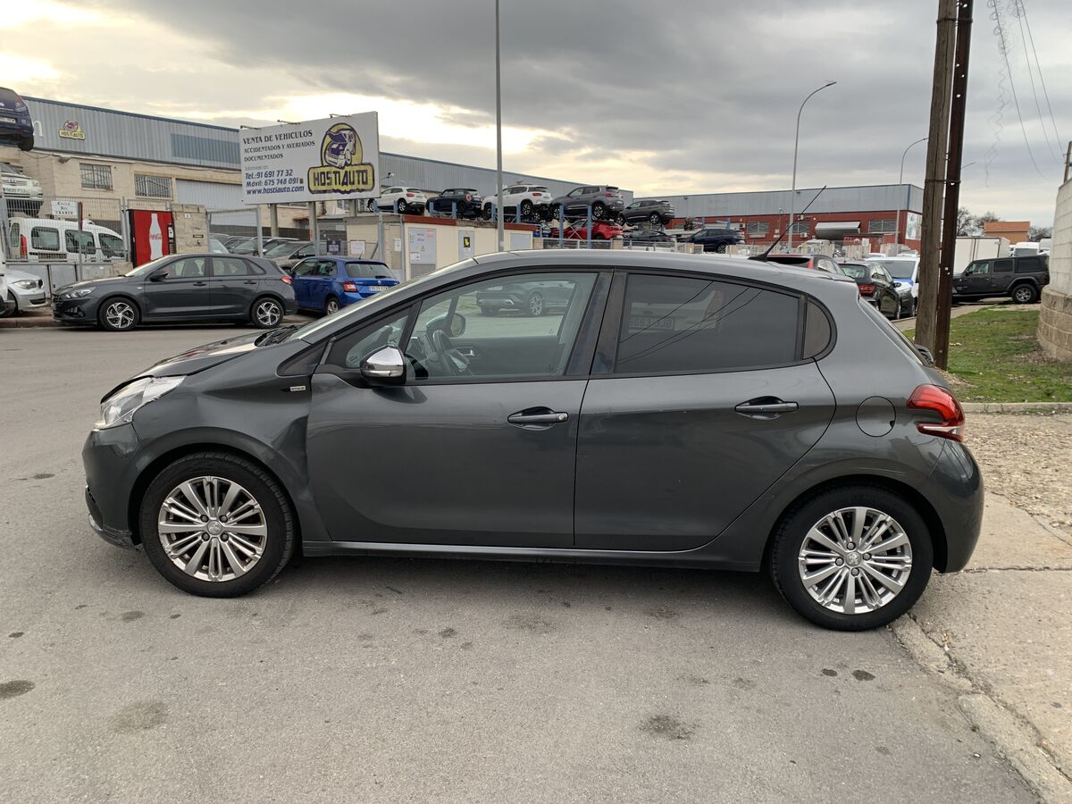 Miniatura Peugeot 208 2017 PEUGEOT 208 1.2 INY 82CV 6