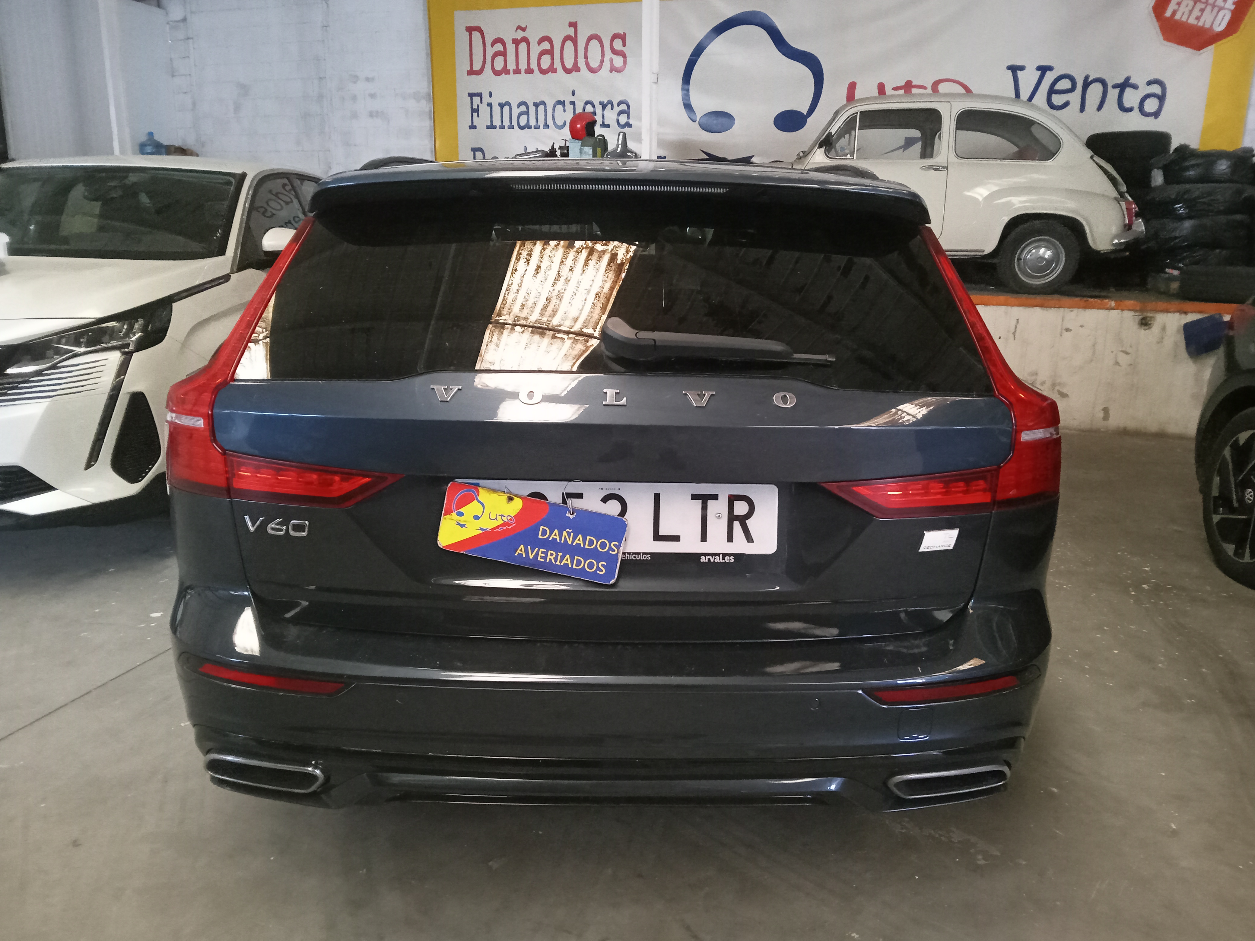 T6 Recharge R-Design AWD