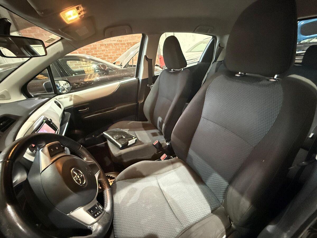 Miniatura Toyota Yaris 2012 TOYOTA YARIS 1.5 HYBRID /2012 8