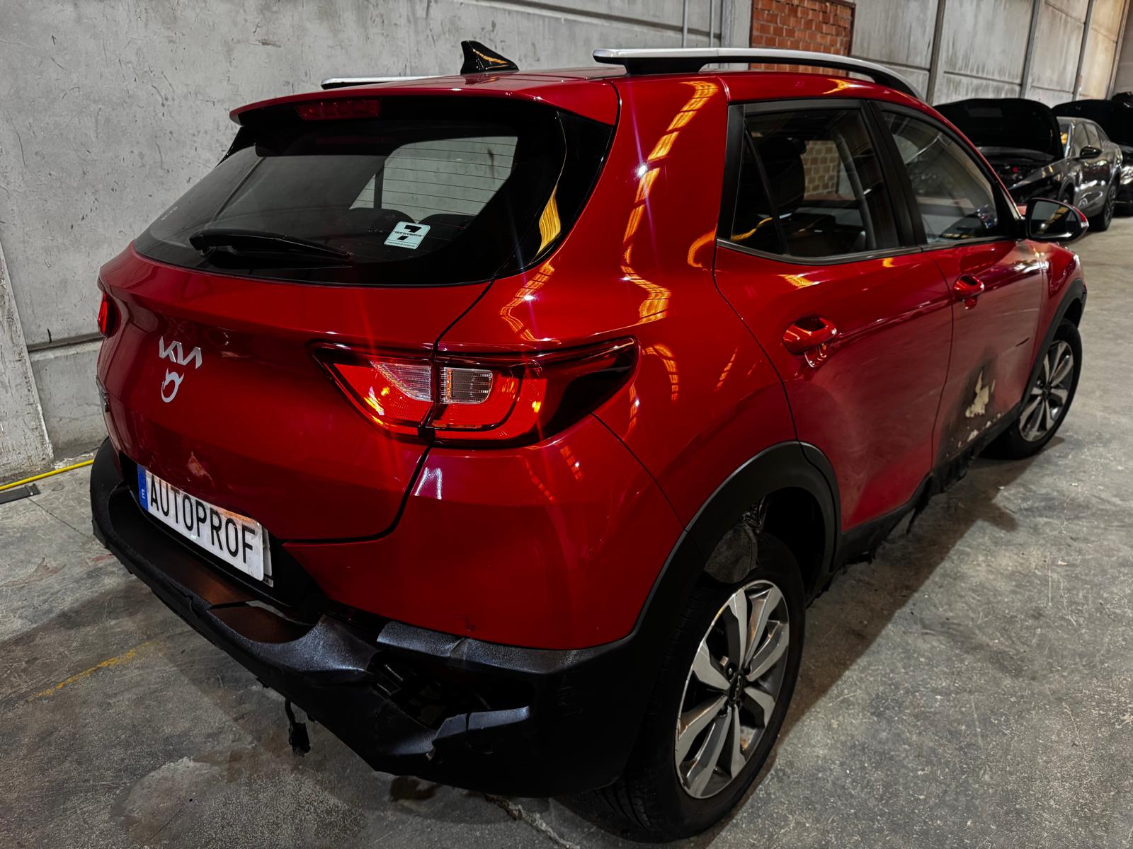 KIA Stonic MHEV 1.0 T-GDI 2022 QUEMADO