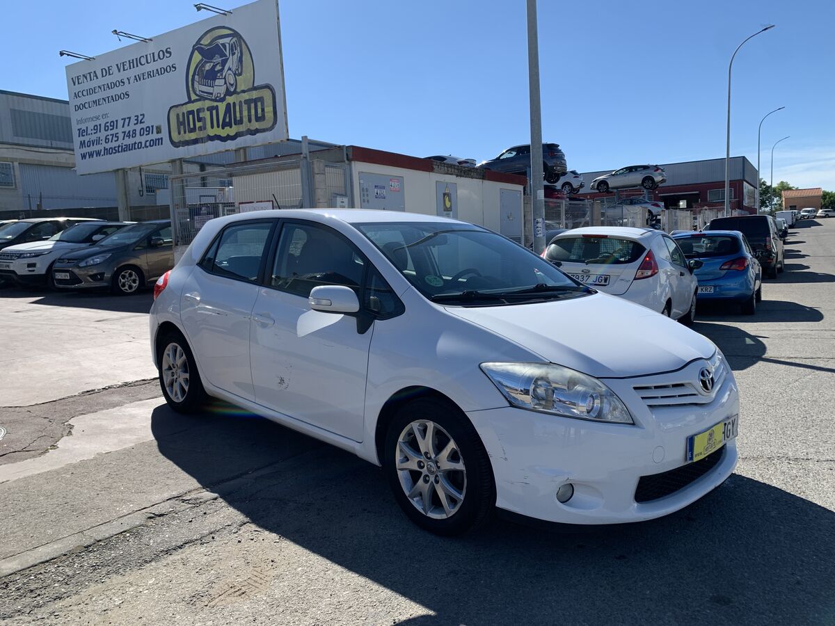TOYOTA AURIS 1.6 INY 132CV