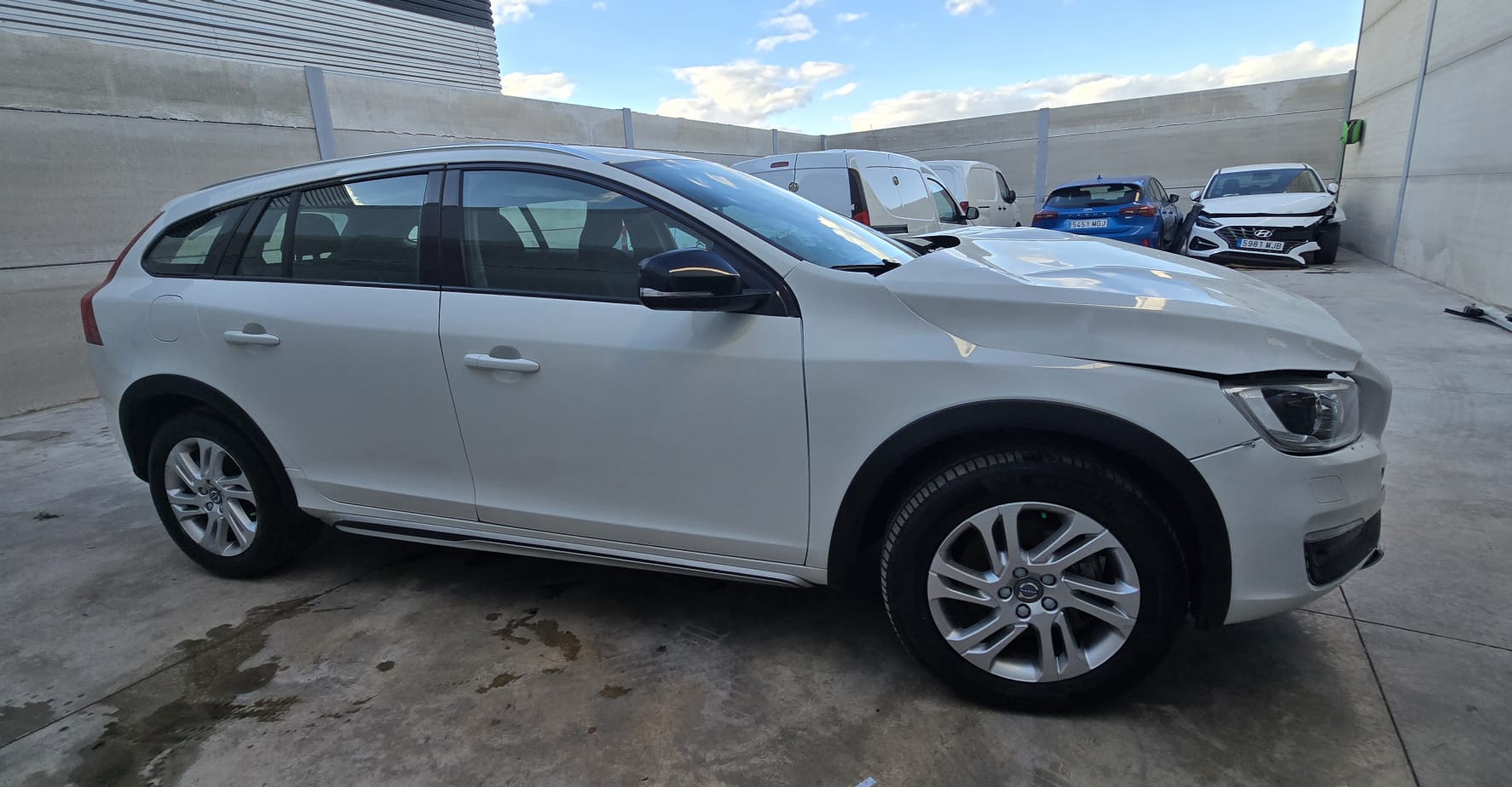 VOLVO V60 Cross Country D3 Plus 150cv 6v 2017