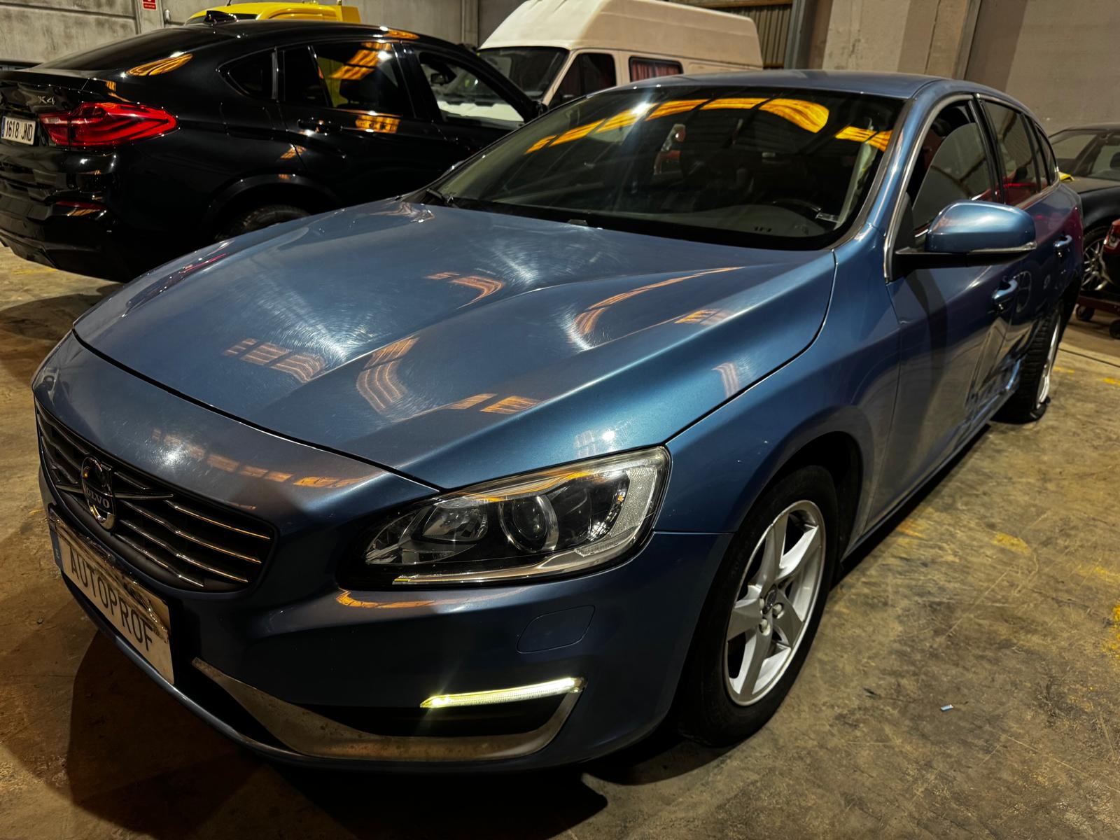 VOLVO V60 2.0 D2 DEL 2016