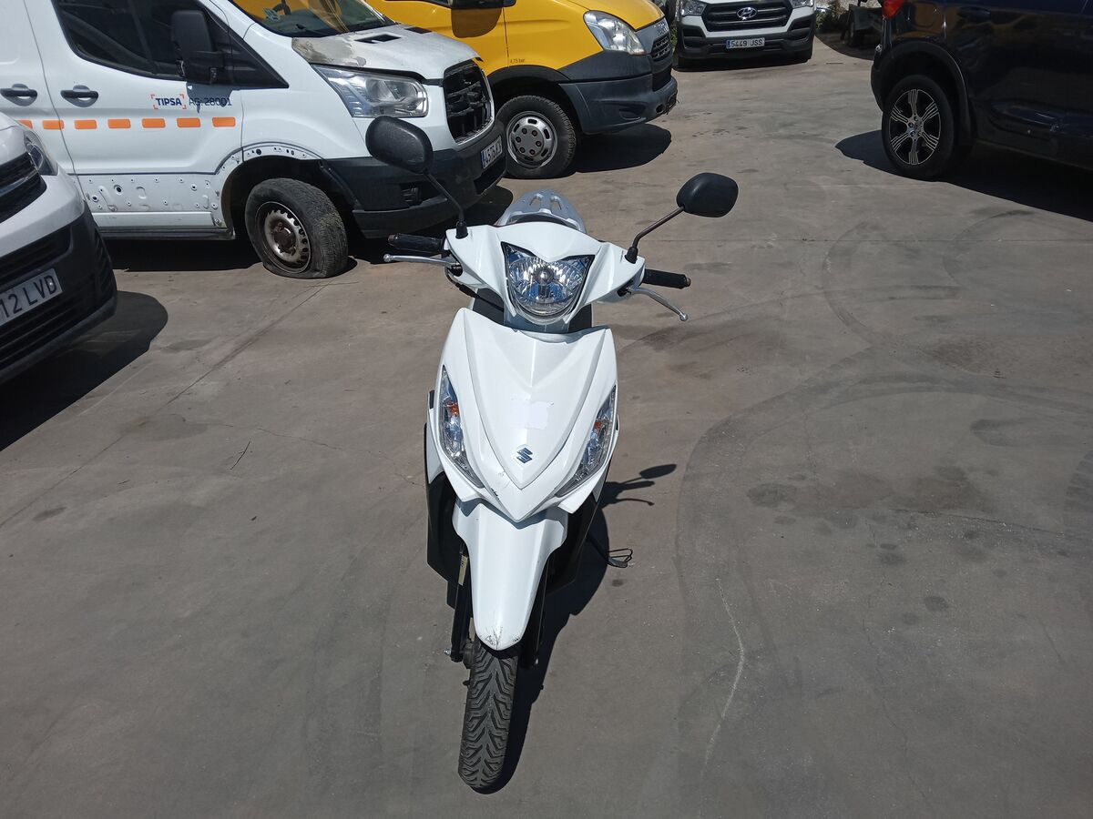 Miniatura Suzuki APV 2020 ADRESS 110 3