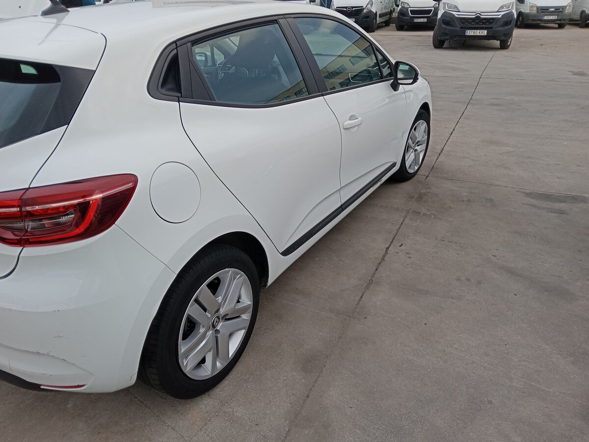 Miniatura Renault Clio 2021 100CV GLP 7