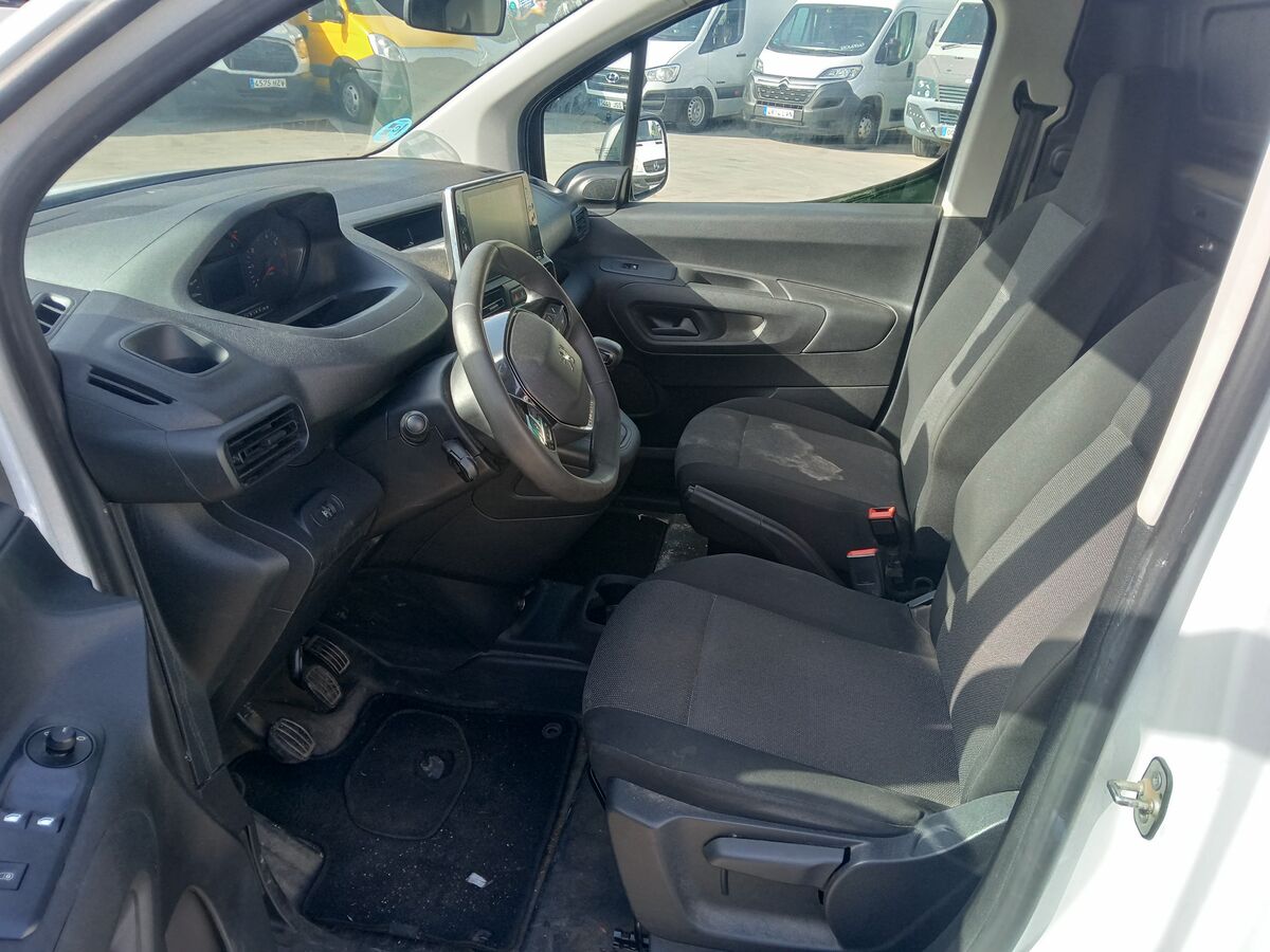 Miniatura Peugeot Partner 2022 1.5HDI 100CV 11