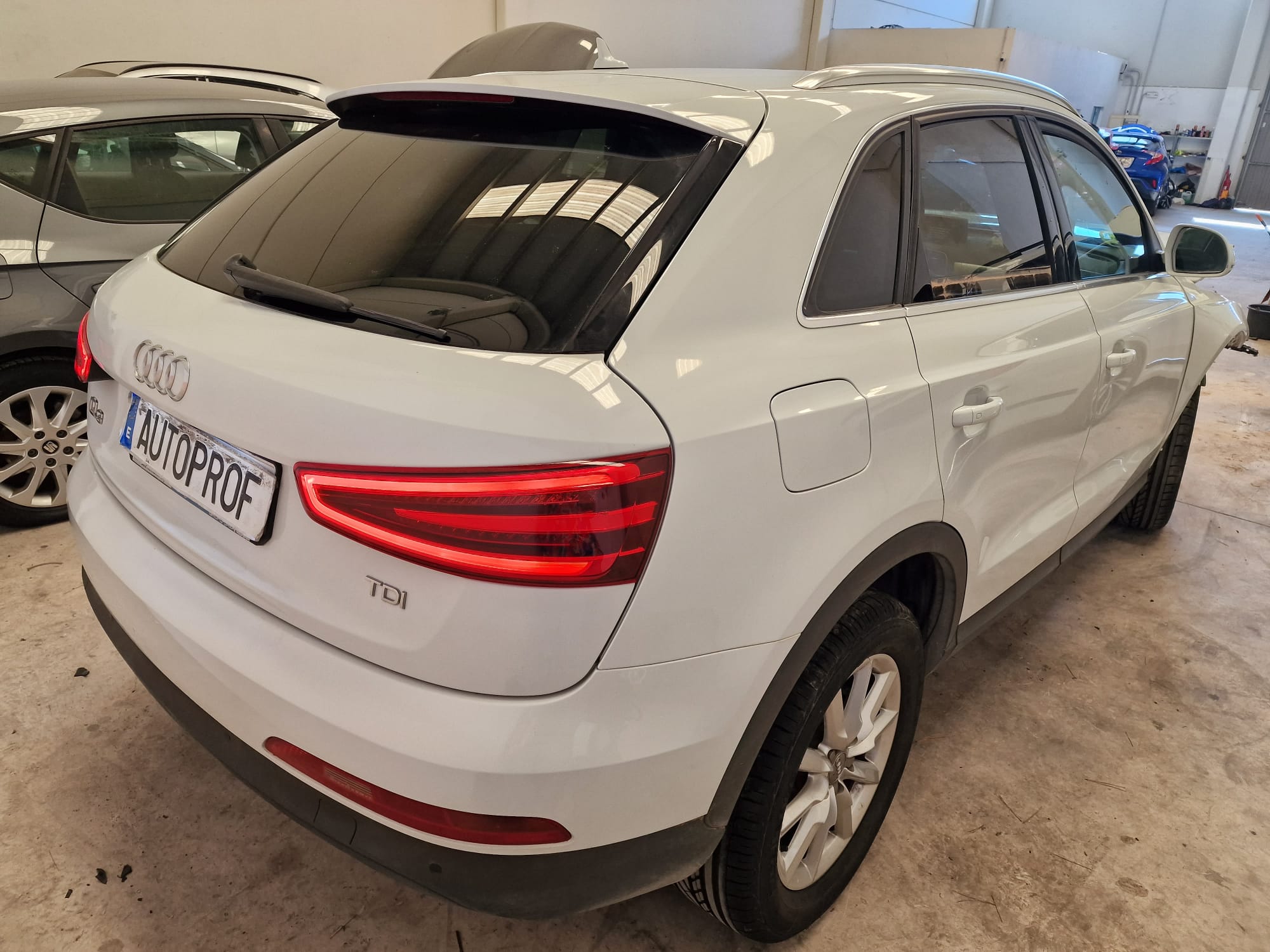 Audi Q3 2.0TDI ADVANCE 2014 ACCIDENTADO