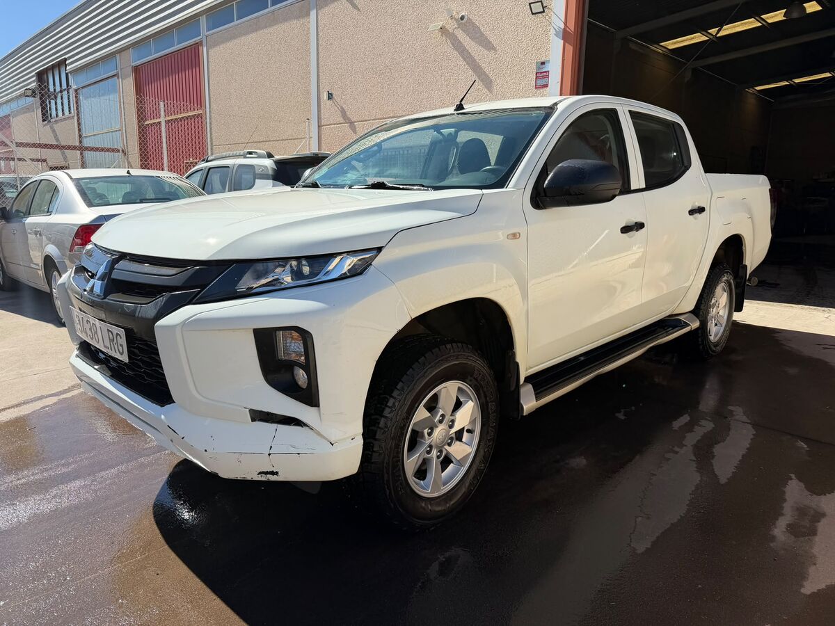 2.4 DI-D 150 Cv Año 8/2021 *** 9.990 € ***