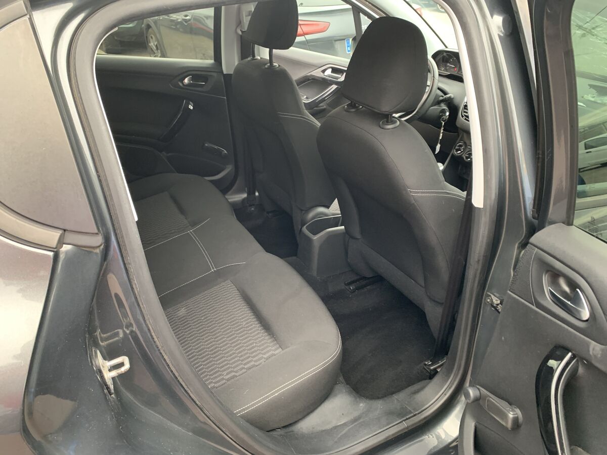 Miniatura Peugeot 208 2017 PEUGEOT 208 1.2 INY 82CV 15