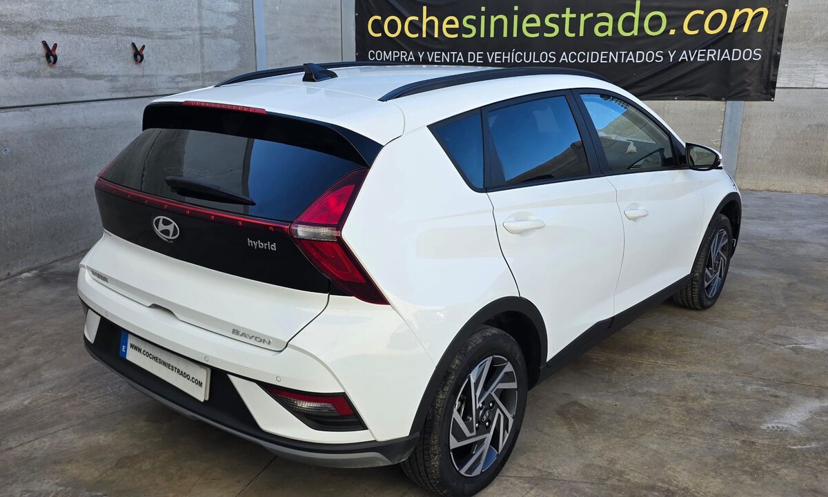 Miniatura Hyundai Bayon 2025 Hyundai Bayon Mild-Hybrid 100cv 6v ECO 2025 7