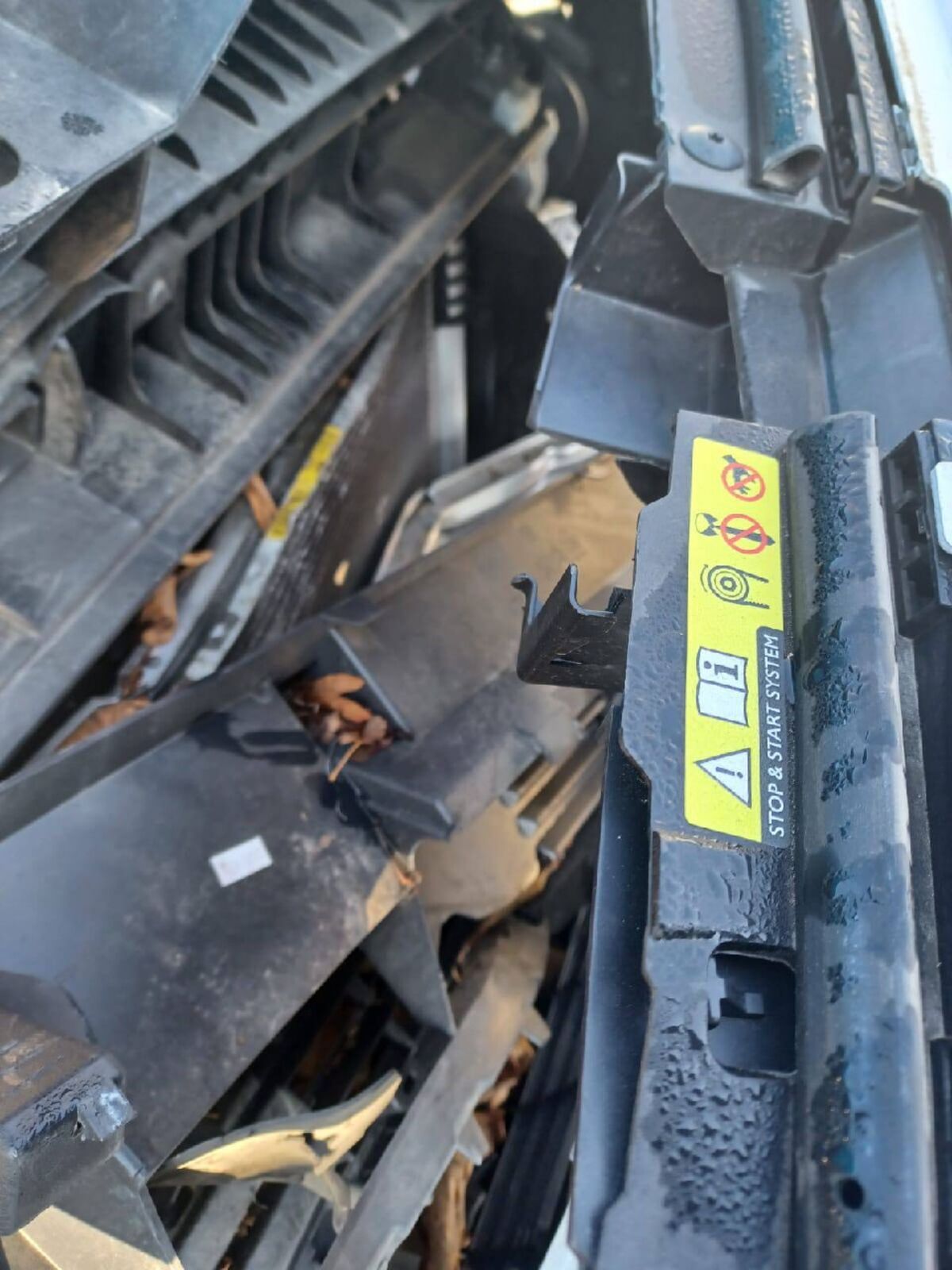 Miniatura Toyota ProAce City 2023 TOYOTA PROACE CITY AÑO 2023 CON GOLPE 10