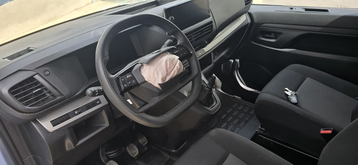 Miniatura Opel Vivaro 2024 Opel Nuevo Vivaro 1.5 BlueHDi 6v 120CV XL 2024 18