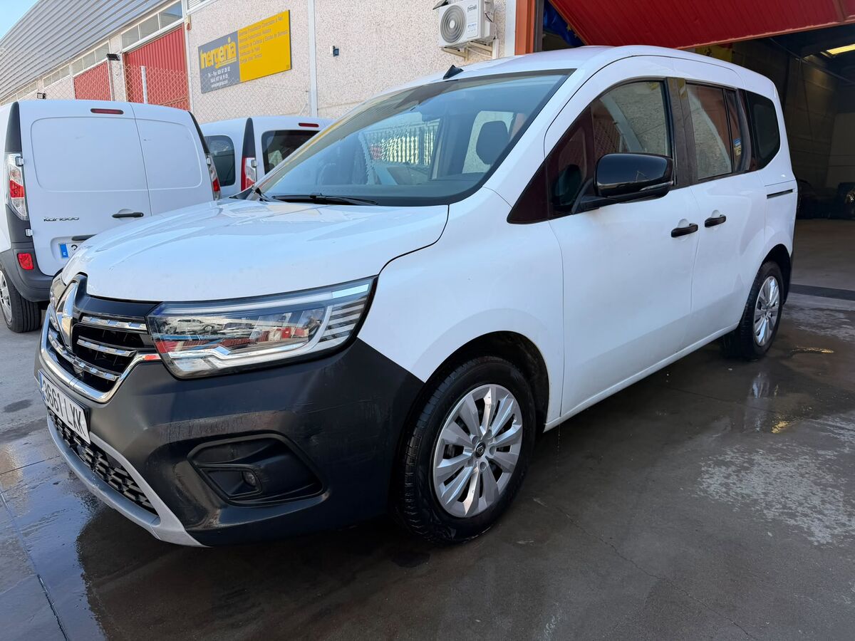 1.5 Dci Año 6/2022 *** 8.490 € ***