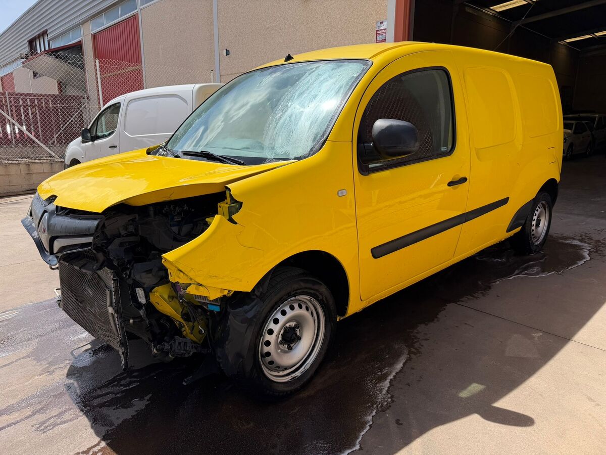 MAXI 1.5 Dci Año 12/2020 *** 4.490 € ***