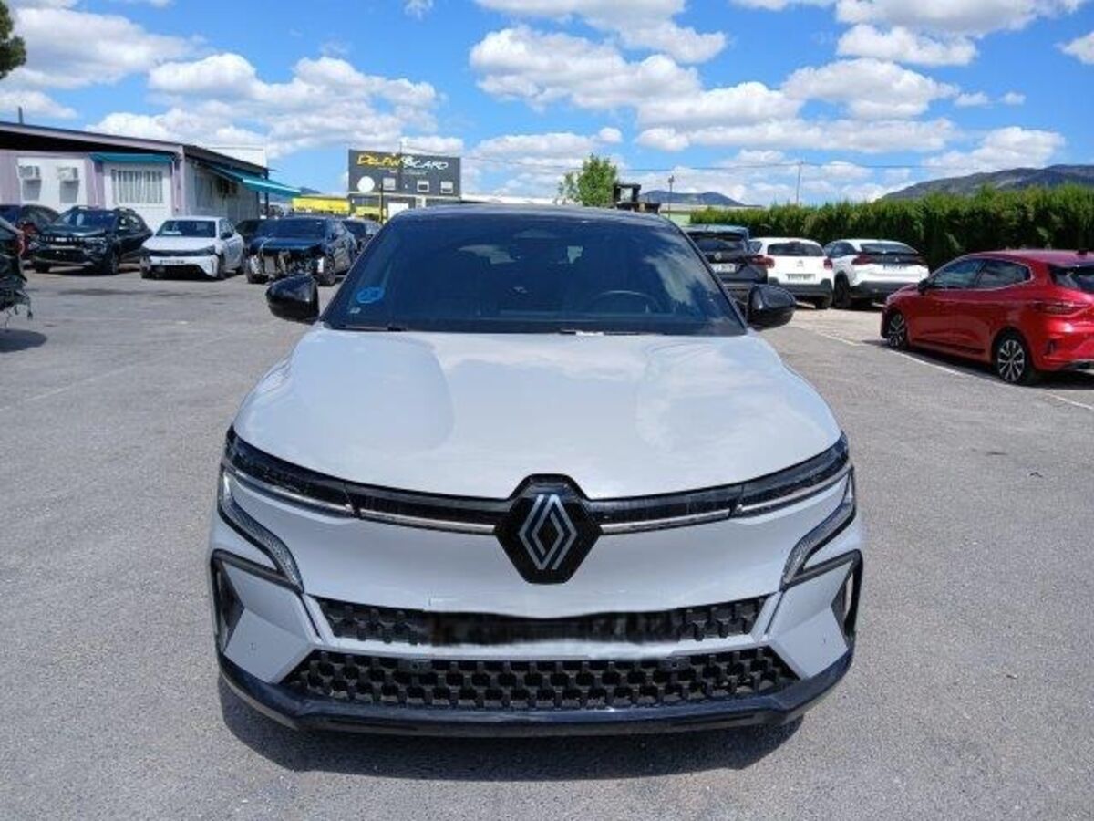Eléctrico 220CV E-Tech Techno Automático