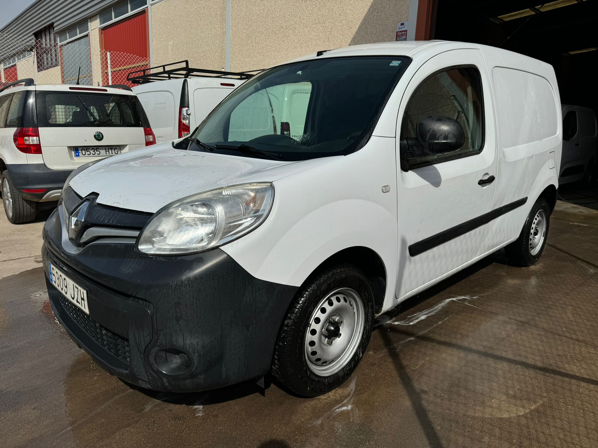 1.5 Dci Año 9/2017 *** 4.390 € ***