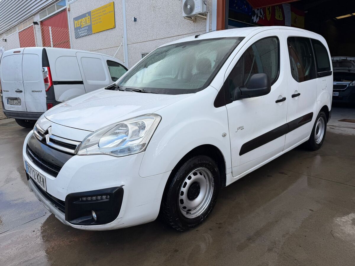 MULTISPACE 1.6 Hdi Año 8/2018 *** 7.290 € ***