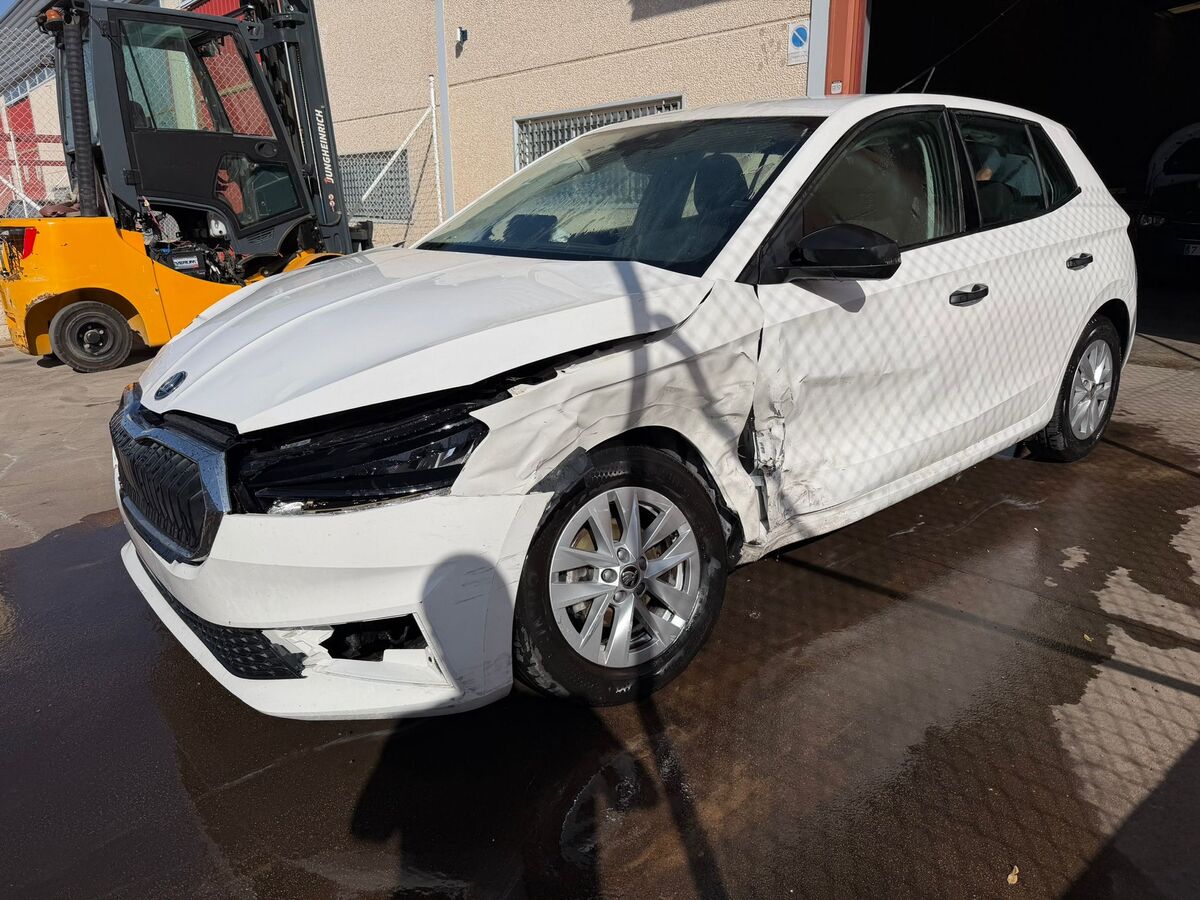1.0 TFSI 95 Cv Año 12/2024 *** 4.990 € ***