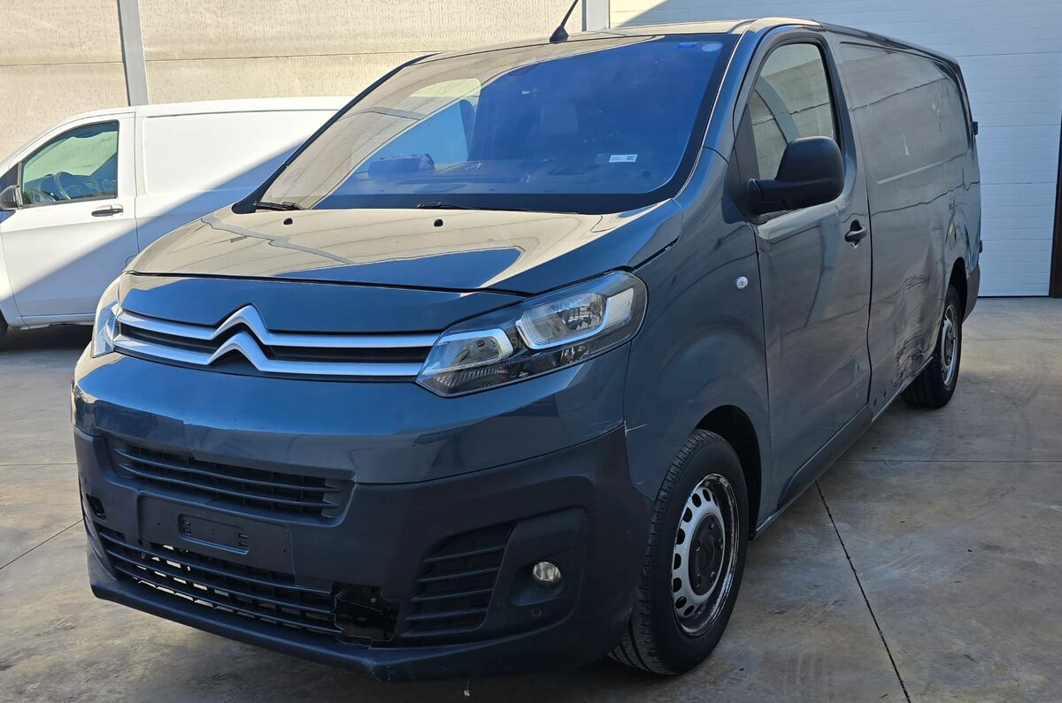 vehiculo Citroen Jumpy Citroen Jumpy Furgón Club XL 1.5 hdi 102cv 2021