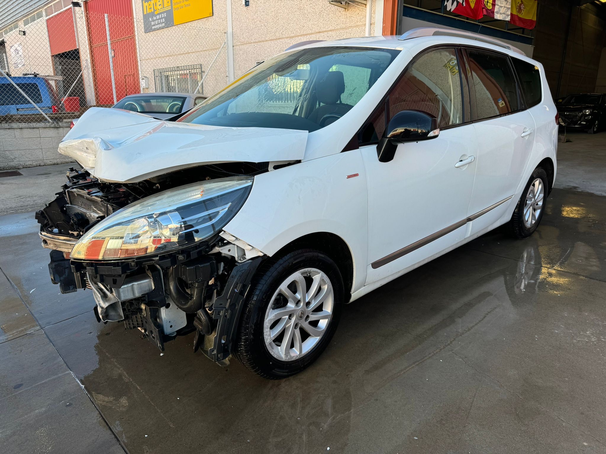 Grand Scenic 1.6 Dci 130 Cv Año 5/2015 *** 2.590 € ***