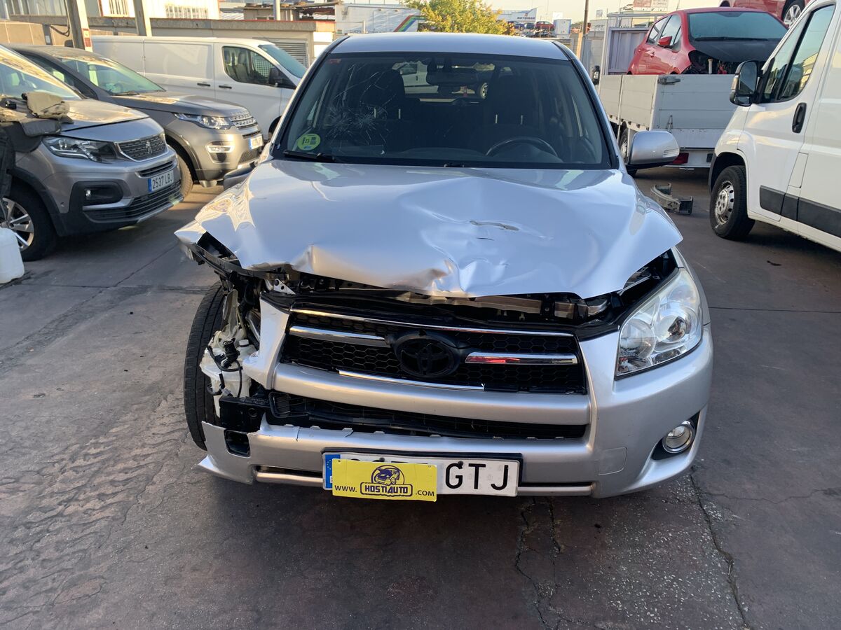 Trapicheos Toyota RAV4 TOYOTA RAV-4 2.2 D4D 150CV