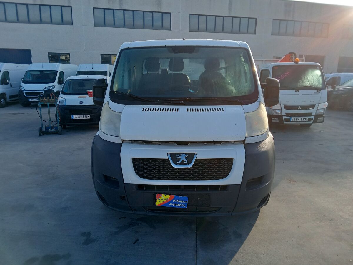 vehiculo Peugeot Roa BOXER GRUA 2.2HDI