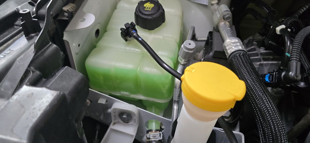 Miniatura Renault Kangoo 2024 Renault Kangoo Combi Authentic 1.5 blue dCi 95cv 6v 2024 15