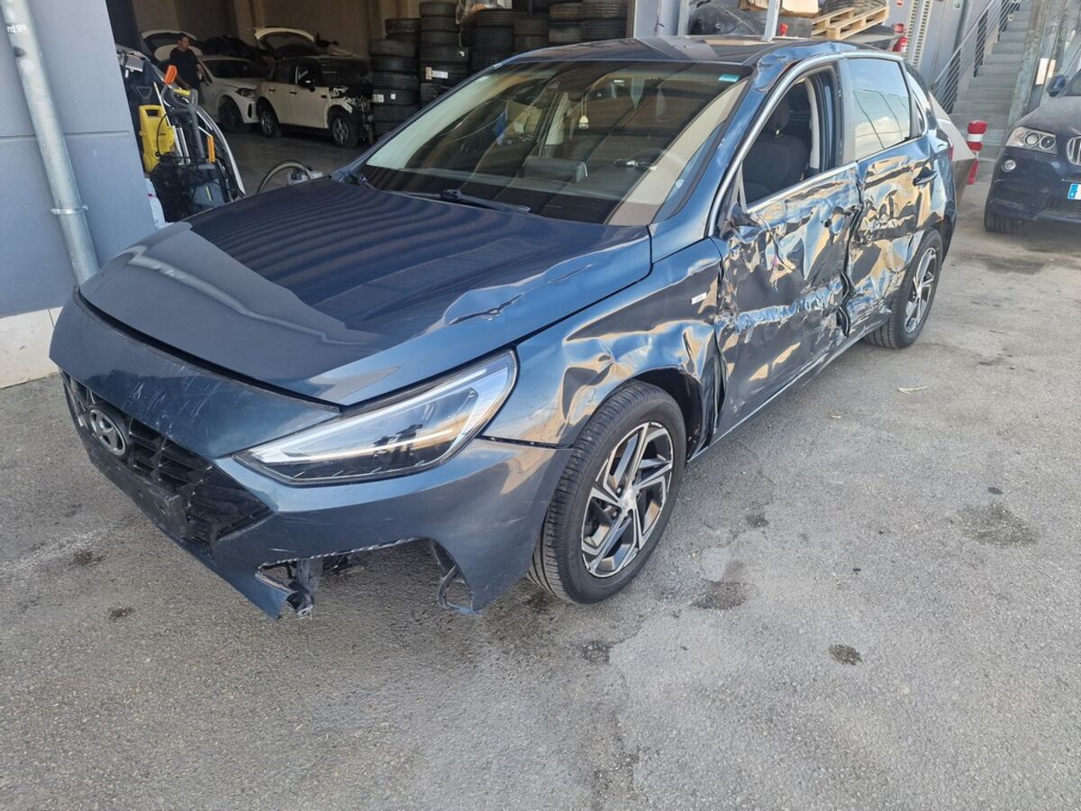 1.0 T-GDI 120CV MHEV TREND