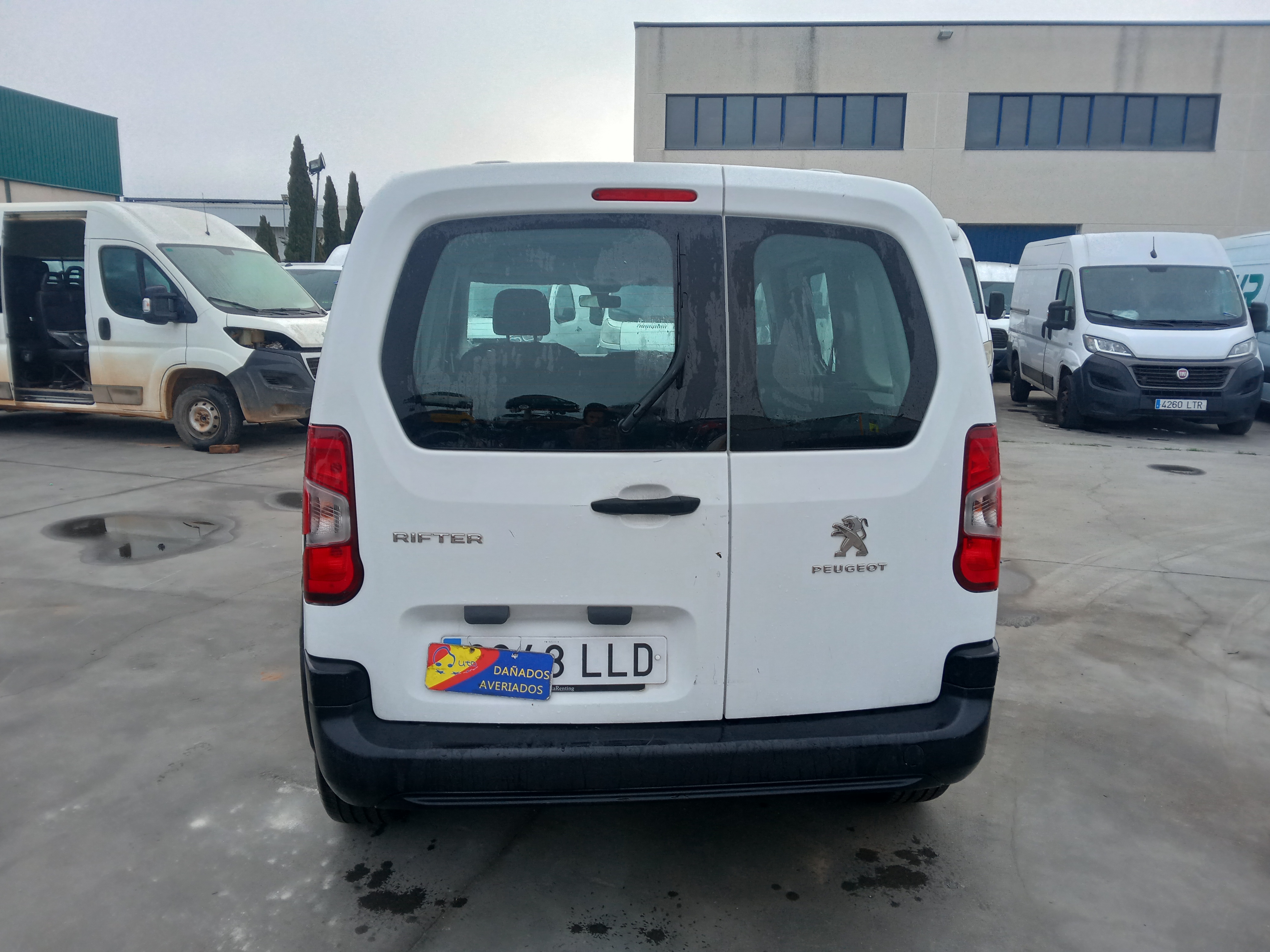 1.5BlueHDi S&S Standard Active 100