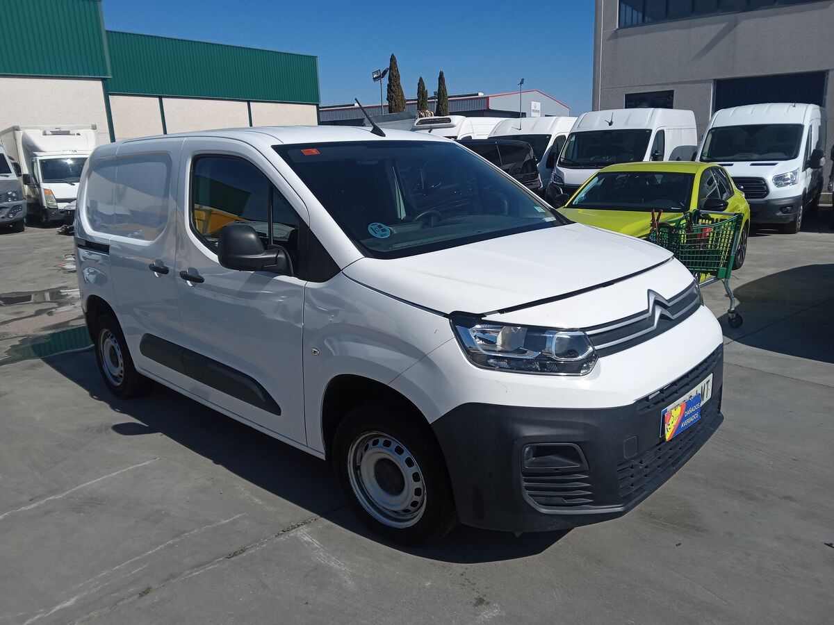 Miniatura Citroen Berlingo 2021 1.5HDI 100CV CONTROL 8