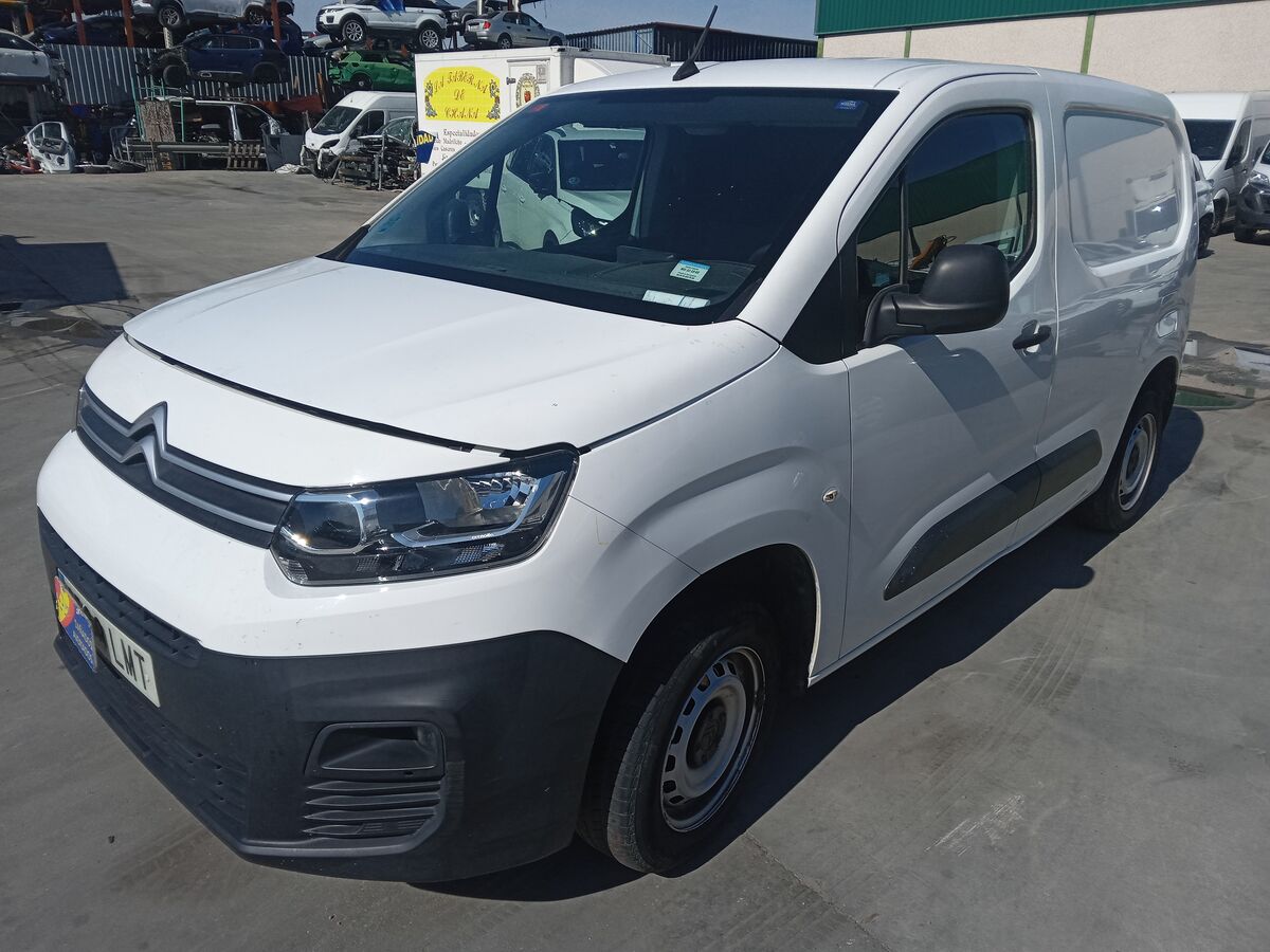 Miniatura Citroen Berlingo 2021 1.5HDI 100CV CONTROL 4