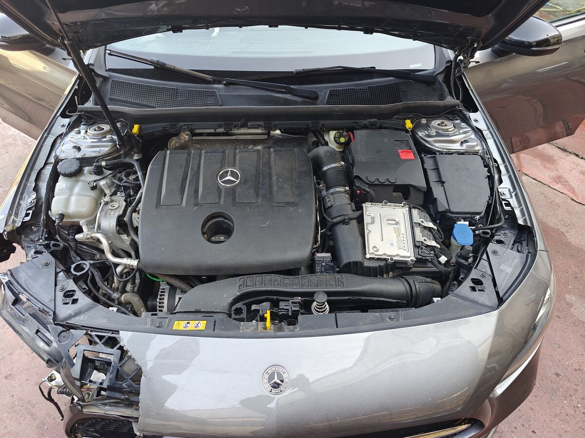 Miniatura Mercedes-Benz A-Clase 2021 AUTOMATICO 6