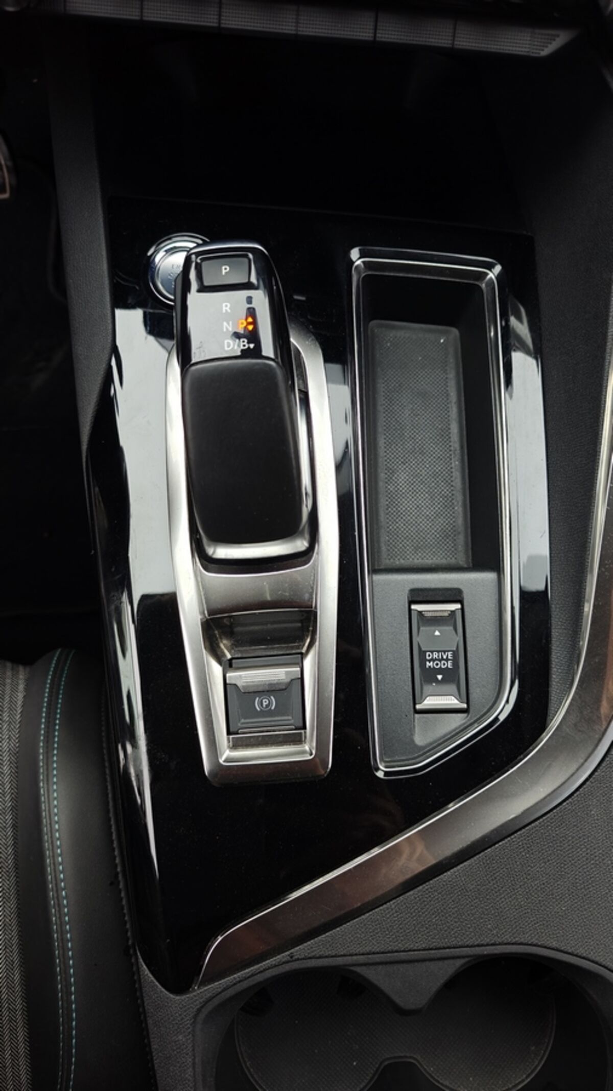 Miniatura Peugeot 3008 2021 1.6 HYBRIDO 225CV 14