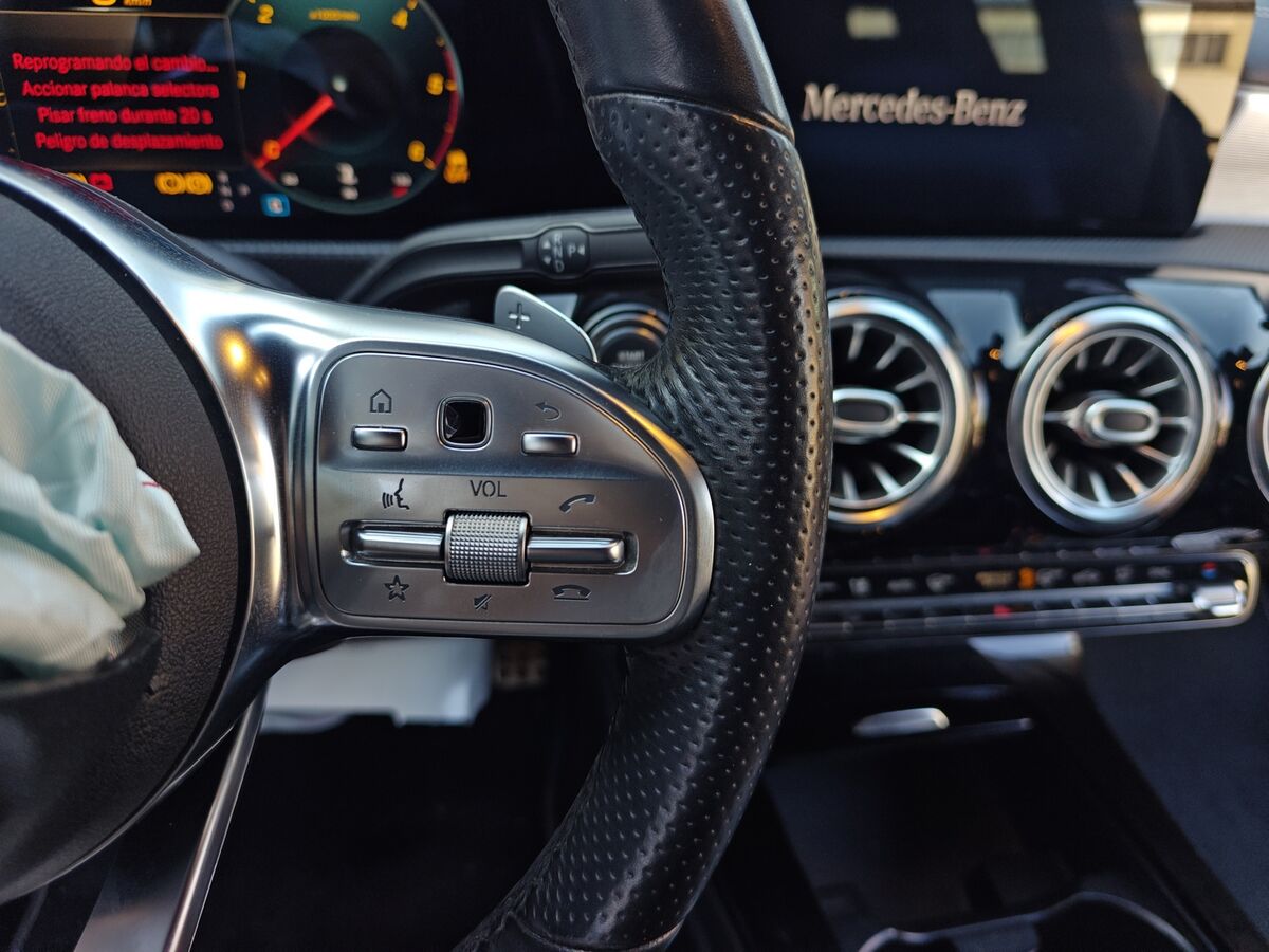 Miniatura Mercedes-Benz A-Clase 2021 AUTOMATICO 9