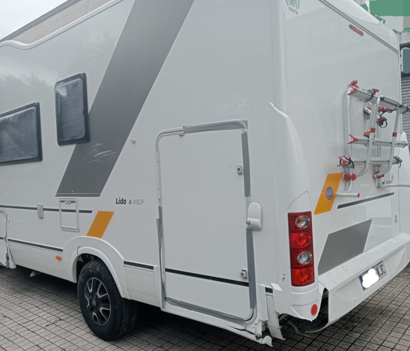 autocaravana 33000 km alta gama  6 plazasx