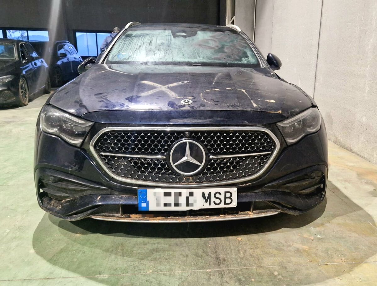 Mercedes E220d 2024 (inundado para reparar)