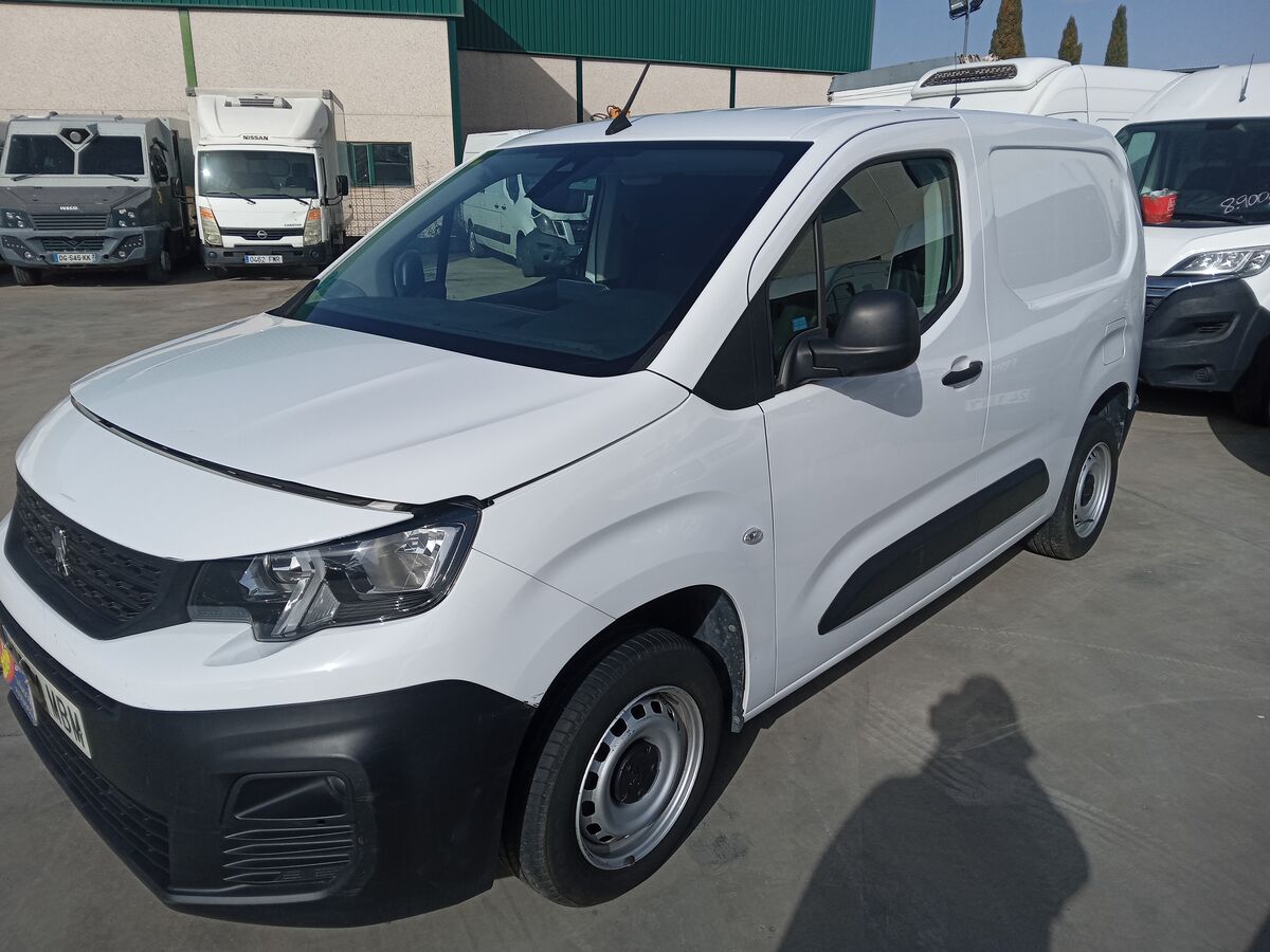 Miniatura Peugeot Partner 2022 1.5HDI 100CV 4